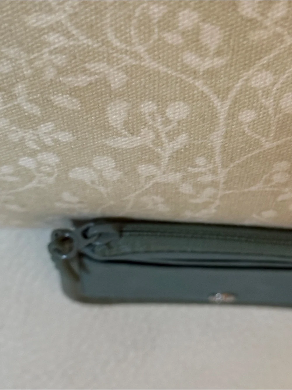 lululemon athletica Teal Zip Card Holder